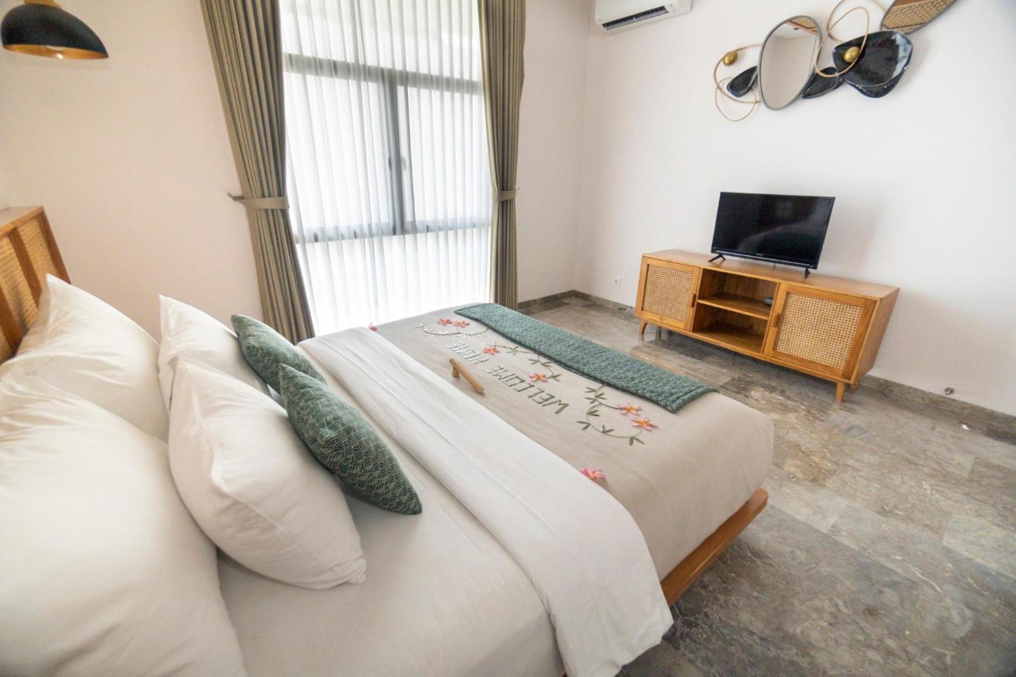 Eight Palms Villa Seminyak By Ini Vie Hospitality Dış mekan fotoğraf